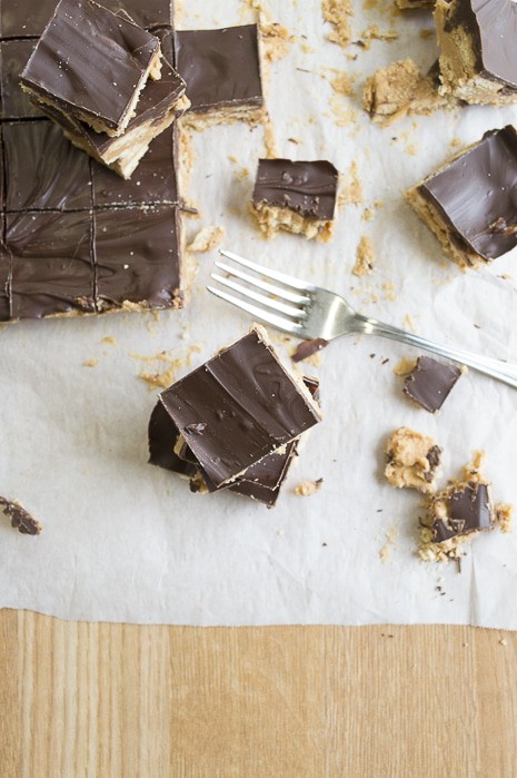 No Bake Crunchy Chocolate Peanut Butter Bars