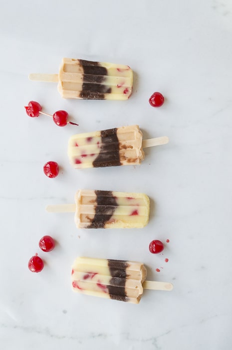 Banana Split Pudding Pops | thefirstyearblog.com 