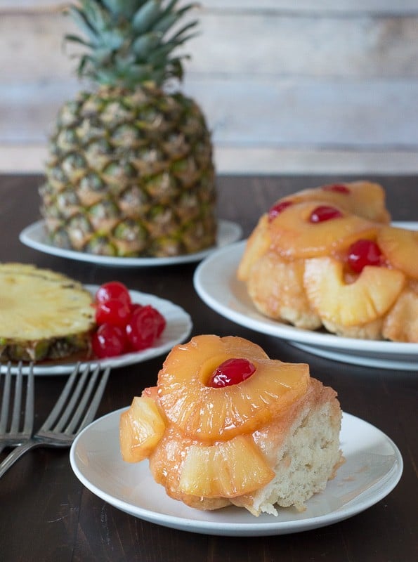 Pineapple Upside Down Monkey Bread - the classic flavors from pineapple upside down cake turned into monkey bread! 