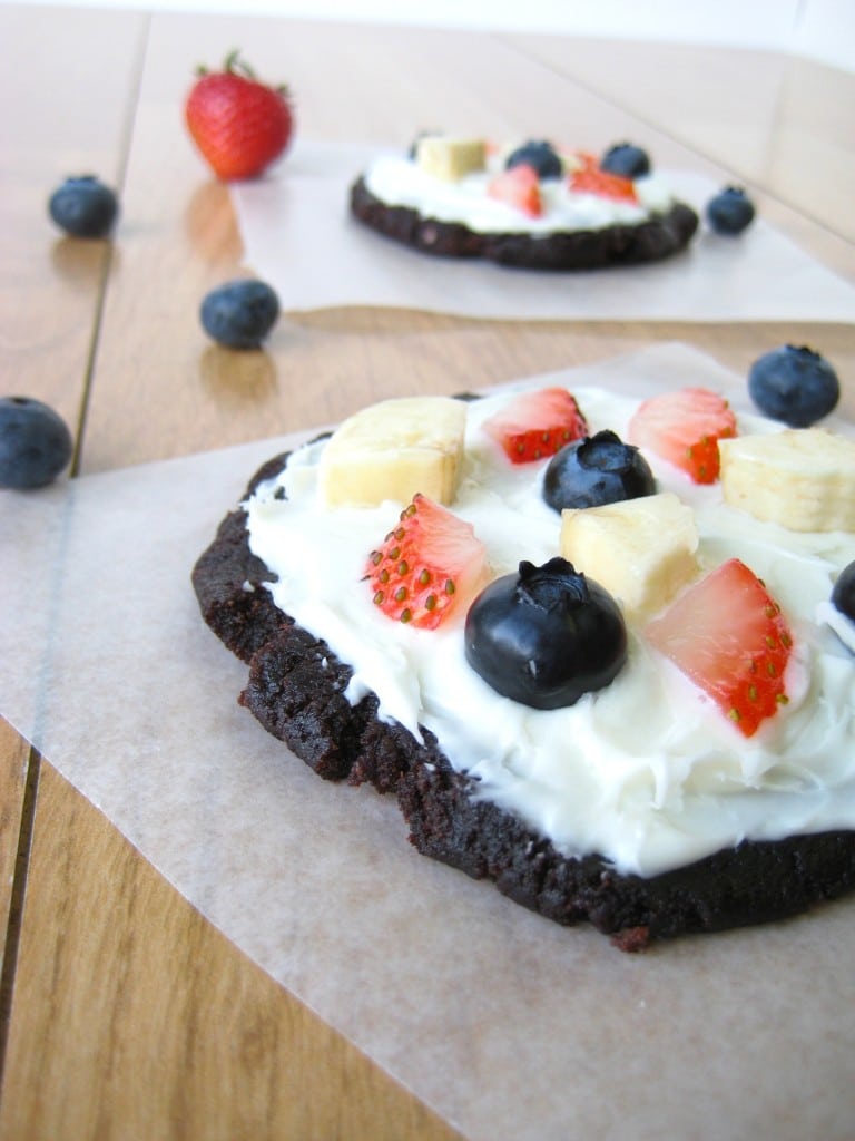 Brownie Fruit Pizza | The First Year