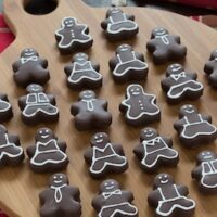 Gingerbread Men Oreo Balls