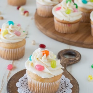 Jelly Belly Jelly Bean Cupcakes - the ultimate jelly bean cupcake with Jelly Belly Jelly Beans!