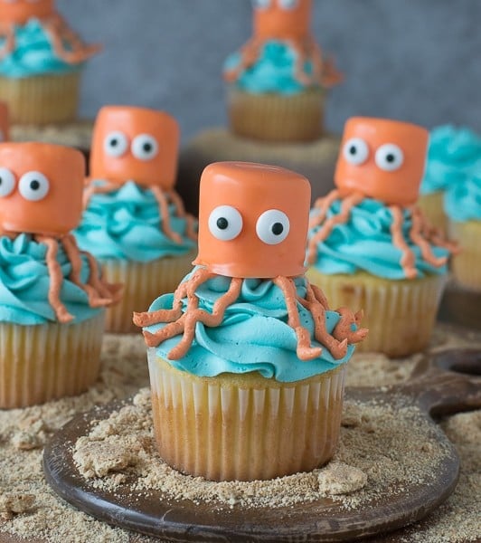 Octopus Cupcakes - perfect for an under the sea party!