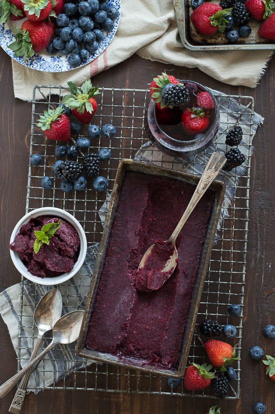 Make this sorbet using your favorite berries and sweet red wine! With under 5 ingredients, you’ll have sangria sorbet in no time! 