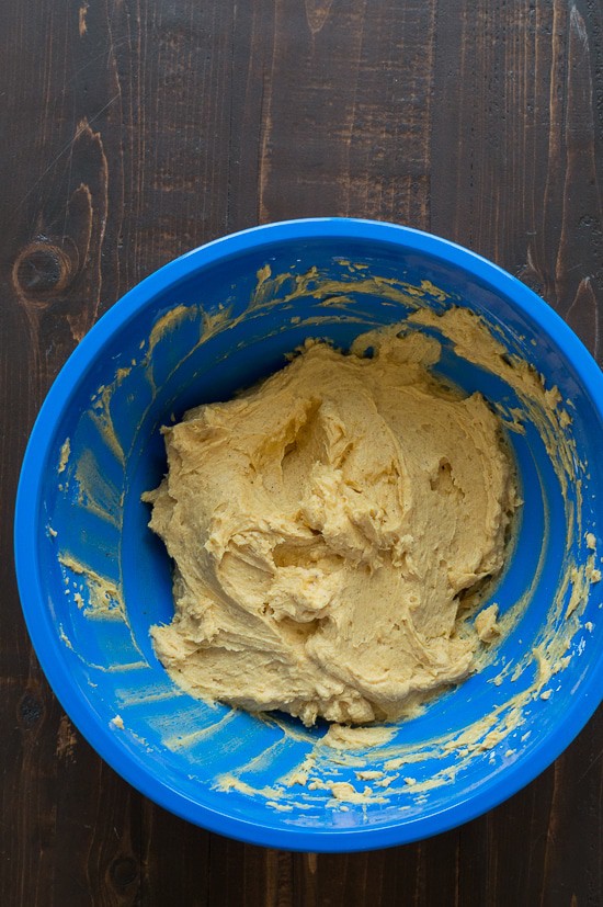 How to make pumpkin buttercream, with only 5 ingredients!