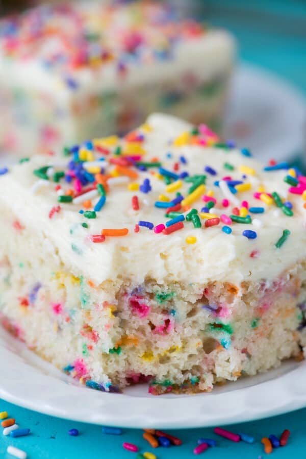 Funfetti Cake (made in 9x13 inch pan - fluffy and moist!)