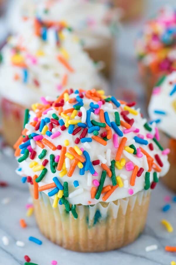 Funfetti Cupcakes (the best moist and fluffy birthday cupcakes!)