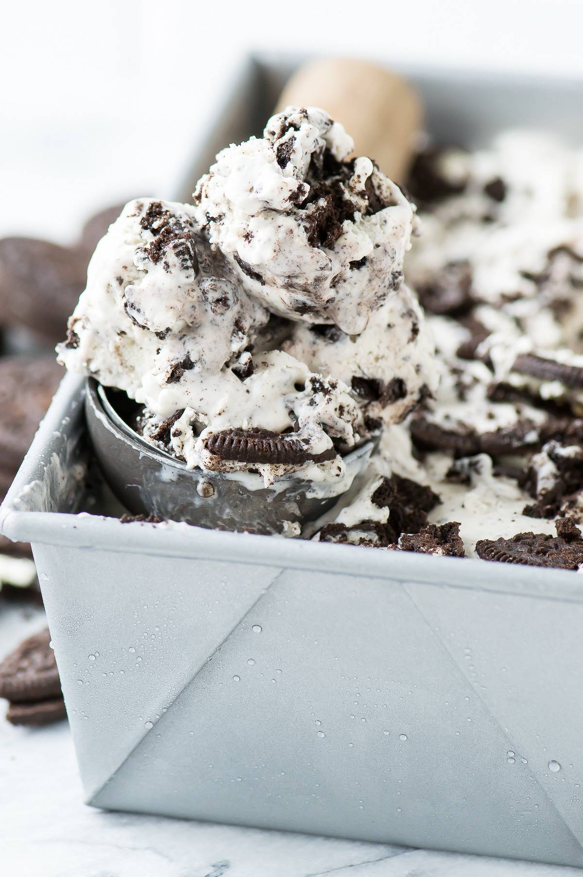 ice cream scoop full of oreo ice cream