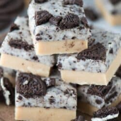 Two layer peanut butter oreo fudge recipe that is only 4 ingredients! This is easiest and BEST fudge recipe!