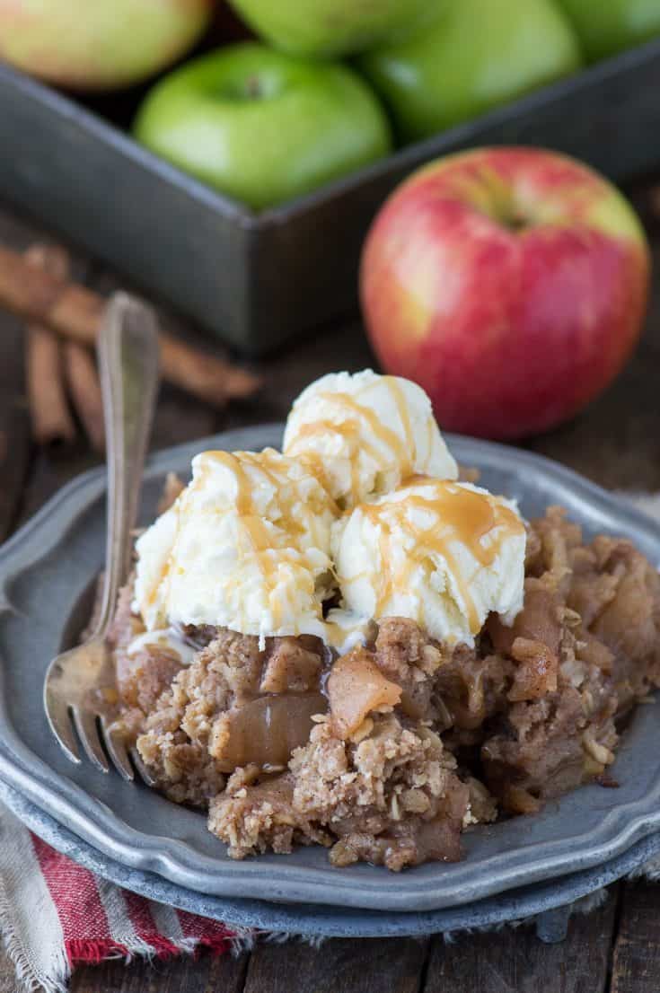 Crock Pot Apple Crisp - your house will smell amazing while this cooks!