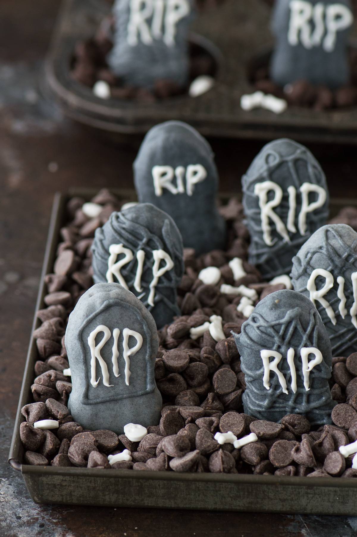 An easy halloween treat - Nutter Butter Tombstones! With a simple idea of how to display them in a graveyard!