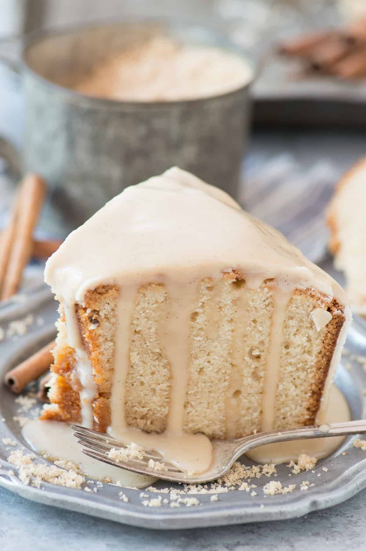 Brown Sugar Pound Cake | Family favorite pound cake!