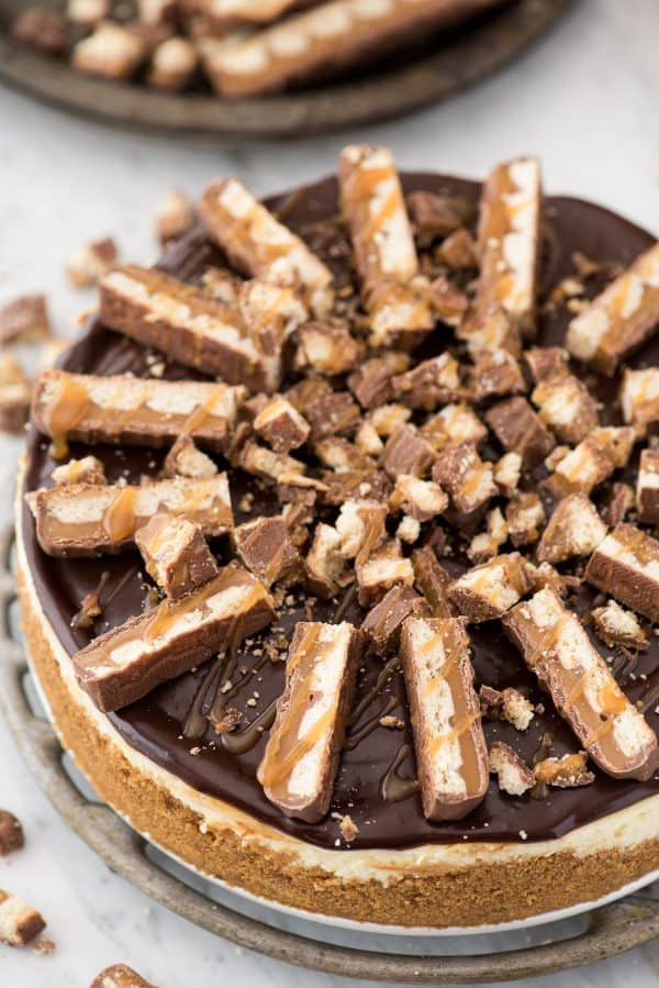 This twix cheesecake has all your favorite twix flavors - the crunchy cookie texture from the graham cracker crust, the caramel from the caramel swirled into the cheesecake, and the chocolate from the ganache topping! Then it’s topped with TWIX pieces!