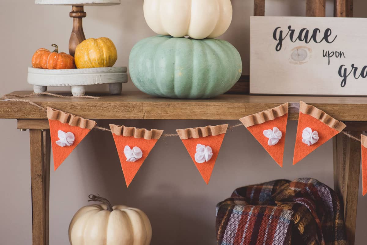 Pumpkin Pie Felt Garland Banner