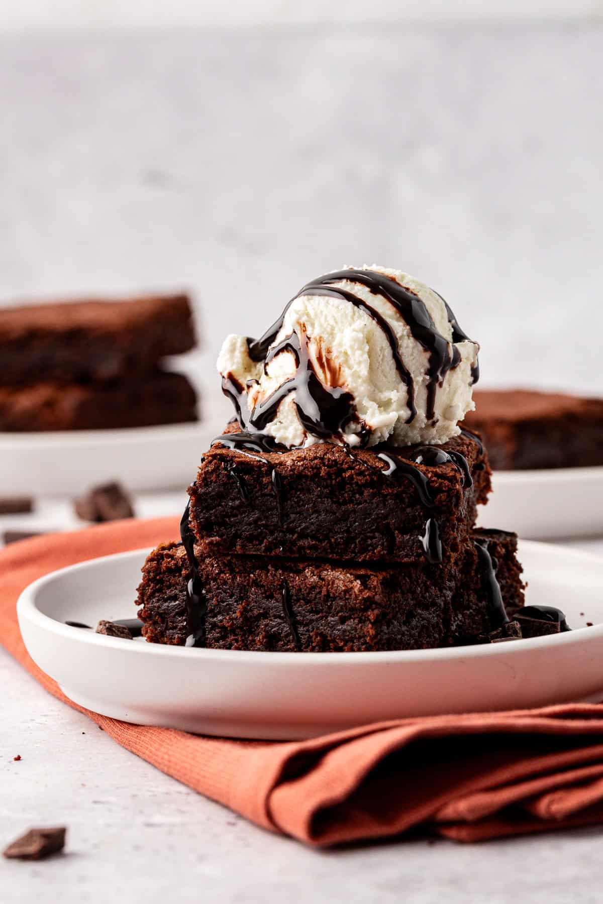 brownies with ice cream and hot fudge sauce