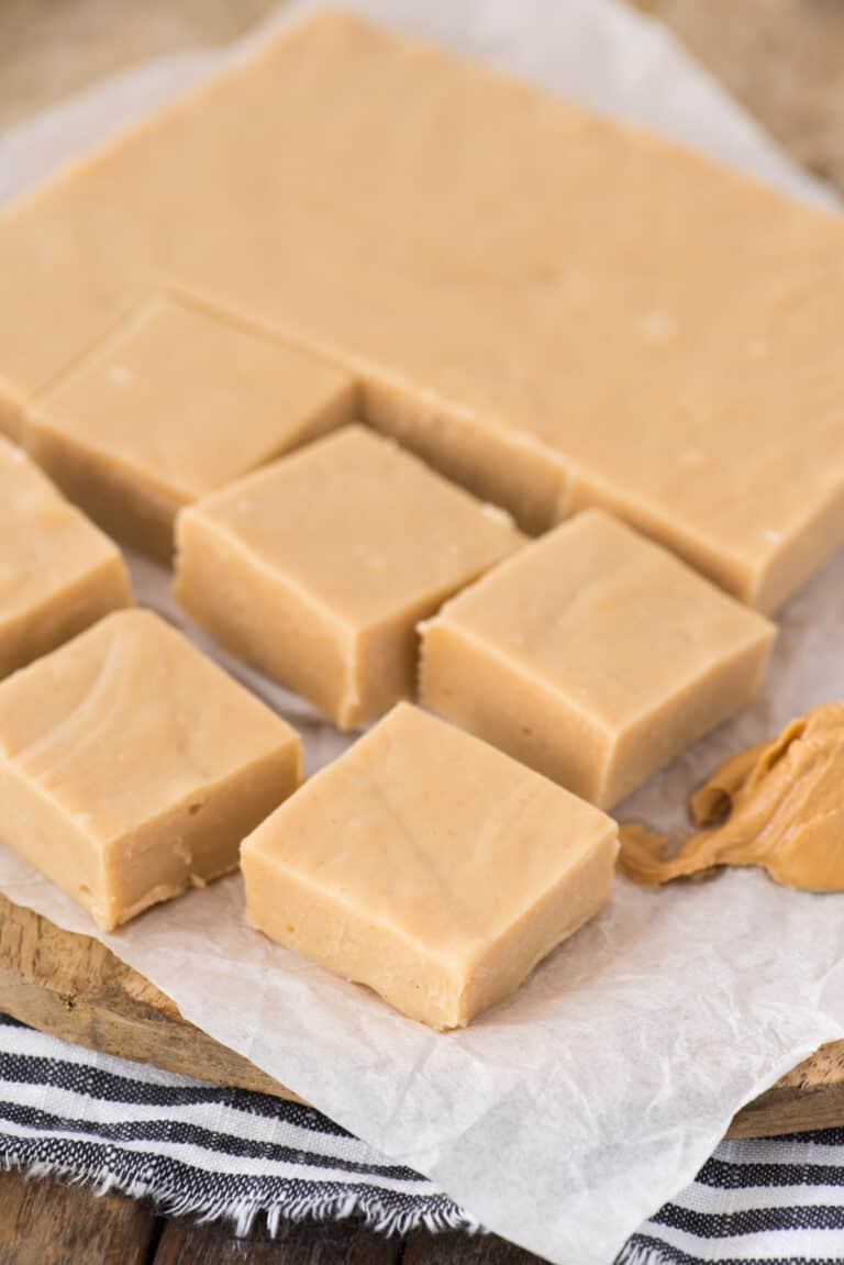 Peanut Butter Fudge - Christmas fudge made in the microwave!