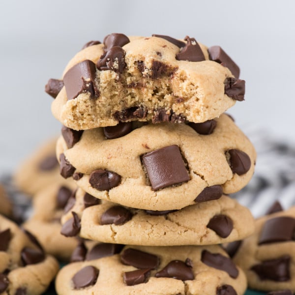 Peanut Butter Chocolate Chip Cookies - 11 Ingredients And No Chilling!