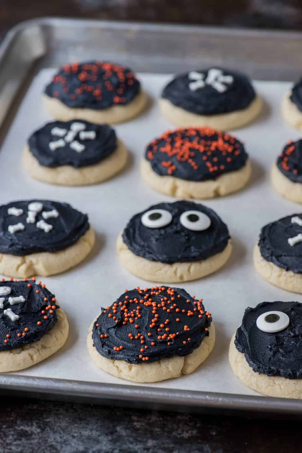 Frosted Halloween Sugar Cookies - lofthouse halloween cookies!