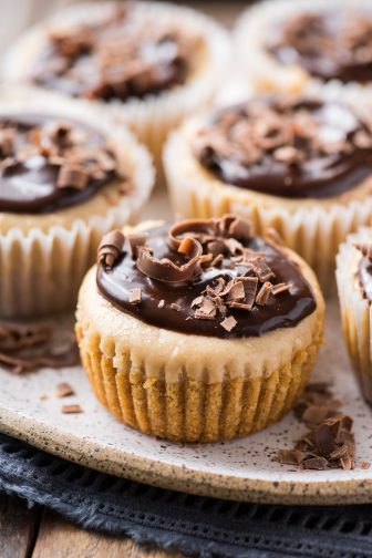 Mini Peanut Butter Cheesecakes - 7 ingredients, make in muffin pan!