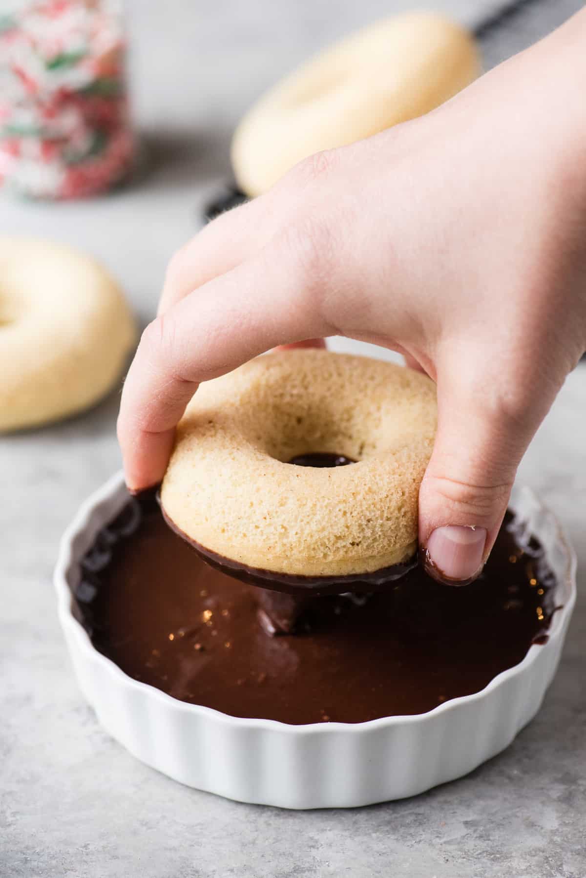 how to dip donuts in glaze