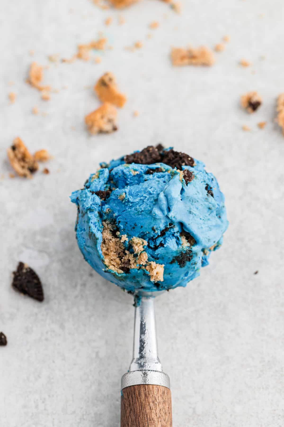 https://thefirstyearblog.com/wp-content/uploads/2022/06/Cookie-Monster-Ice-Cream-16.jpg