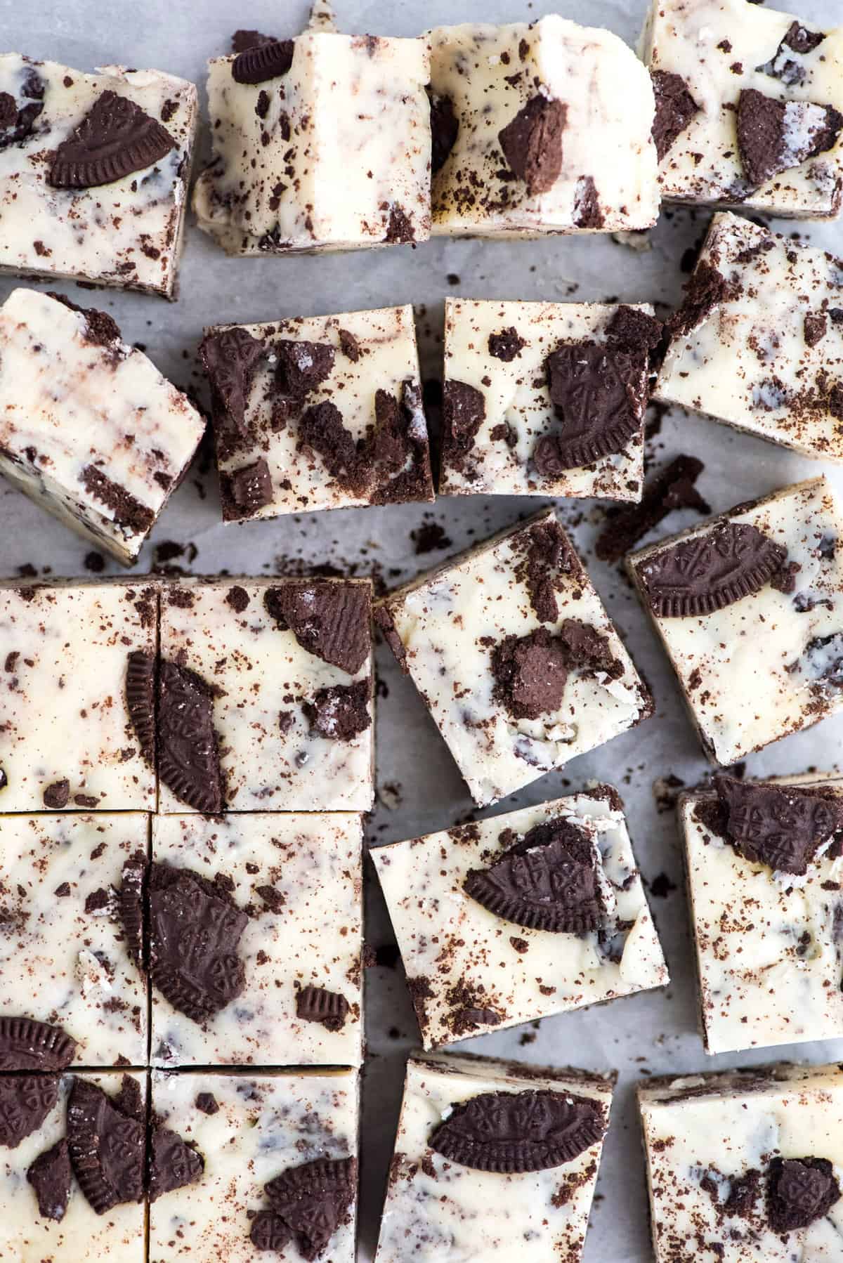 slices of oreo fudge arranged in a grid