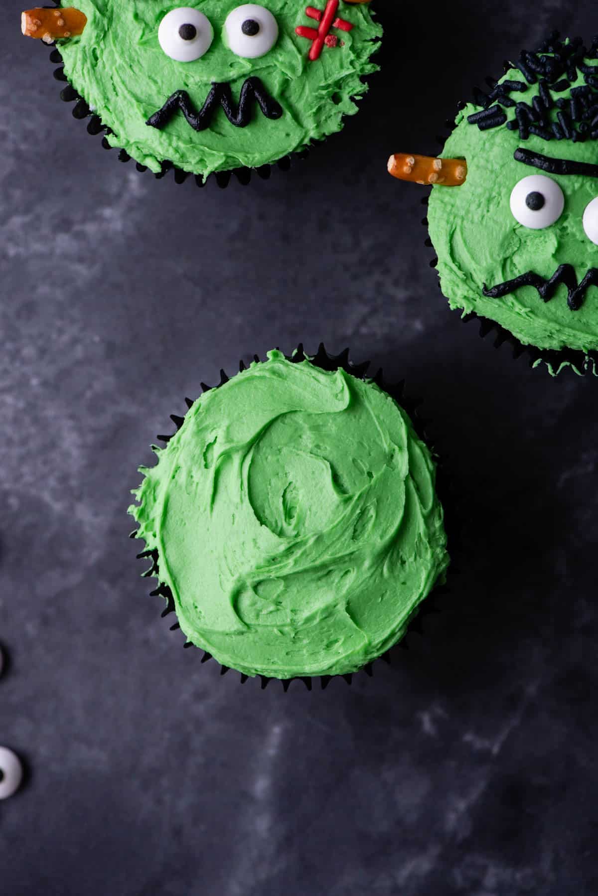 Frankenstein Cupcakes 01 - Patty Cakes - Highland, IL